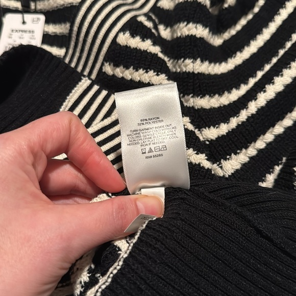 Express Striped Bow Cardigan - Picture 6 of 9